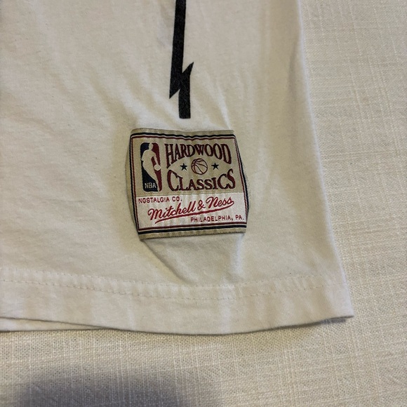 Men’s Mitchell & Ness Toronto Raptors Vince Carter Tee - Picture 3 of 9